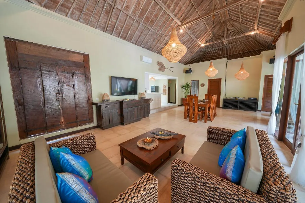 Villa Chandi 2 - Legian - Seminyak - 5 Bedroom 4 Bathroom Villa - Great Location !