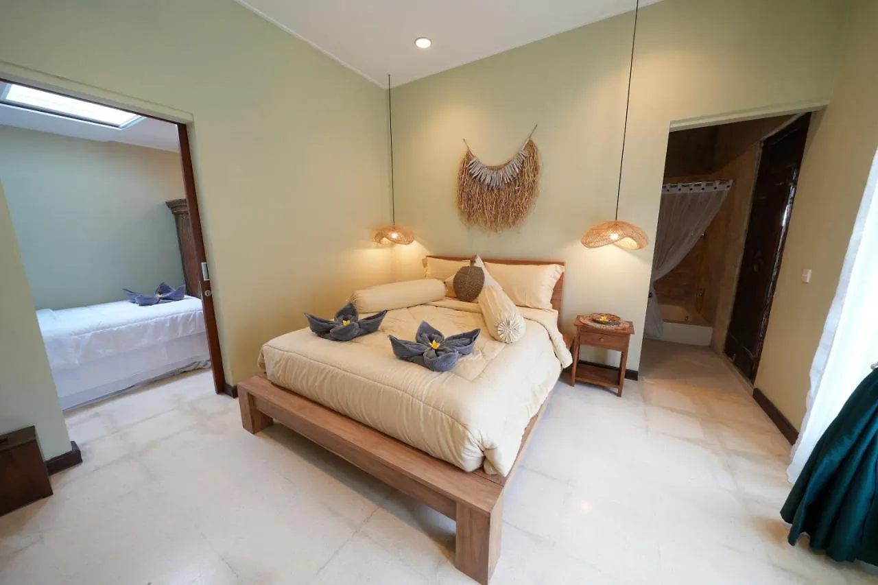 Villa Chandi 2 - Legian - Seminyak - 5 Bedroom 4 Bathroom Villa - Great Location !
