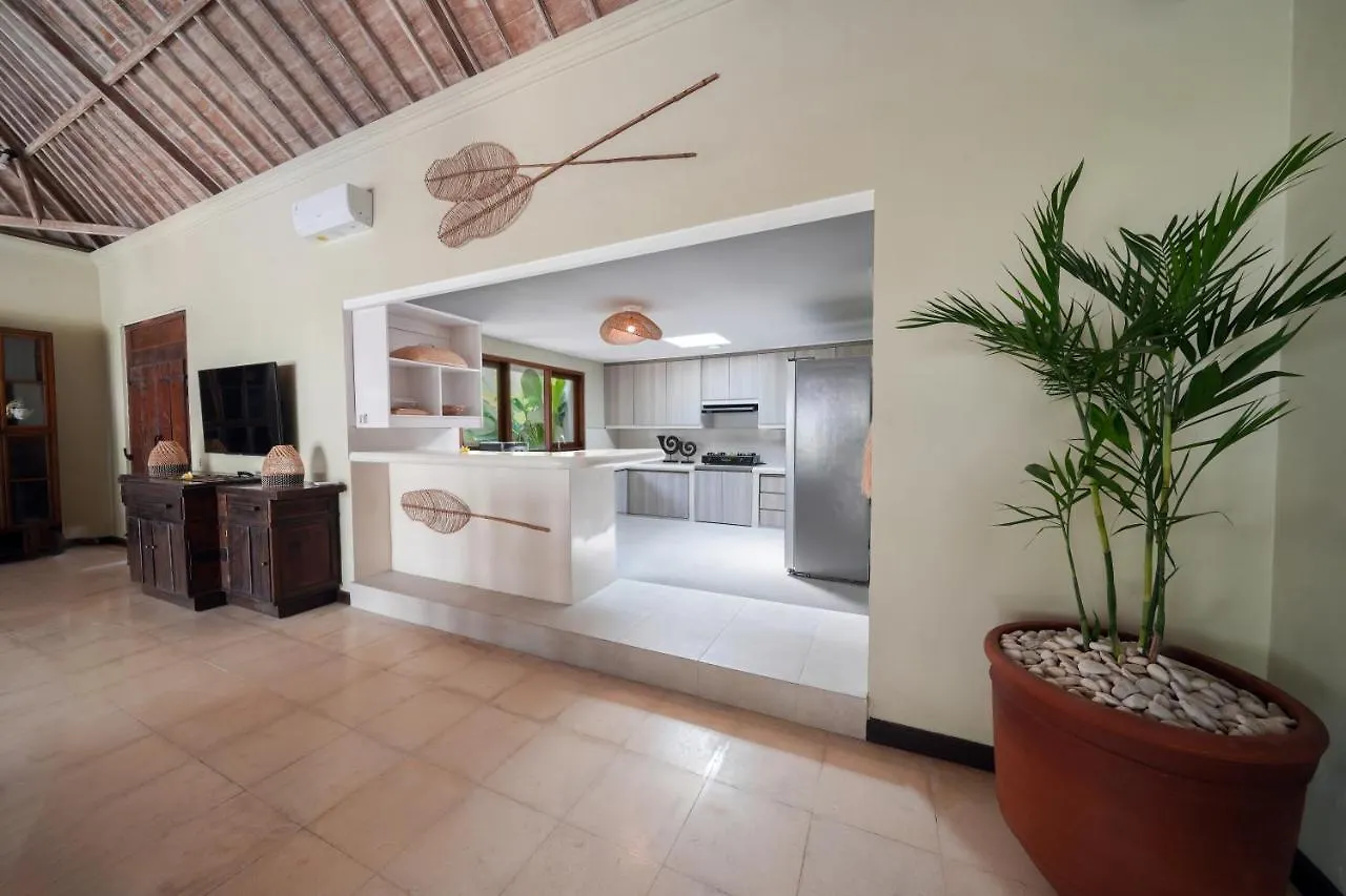 Villa Chandi 2 - Legian - Seminyak - 5 Bedroom 4 Bathroom Villa - Great Location ! Indonesia