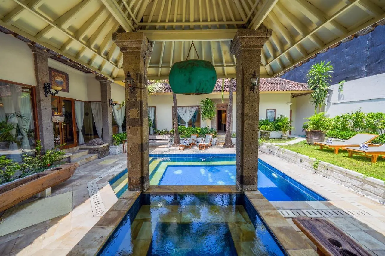 Villa Chandi 2 - Legian - Seminyak - 5 Bedroom 4 Bathroom Villa - Great Location ! Seminyak (Bali)