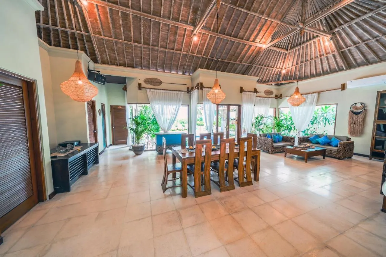Villa Chandi 2 - Legian - Seminyak - 5 Bedroom 4 Bathroom Villa - Great Location !