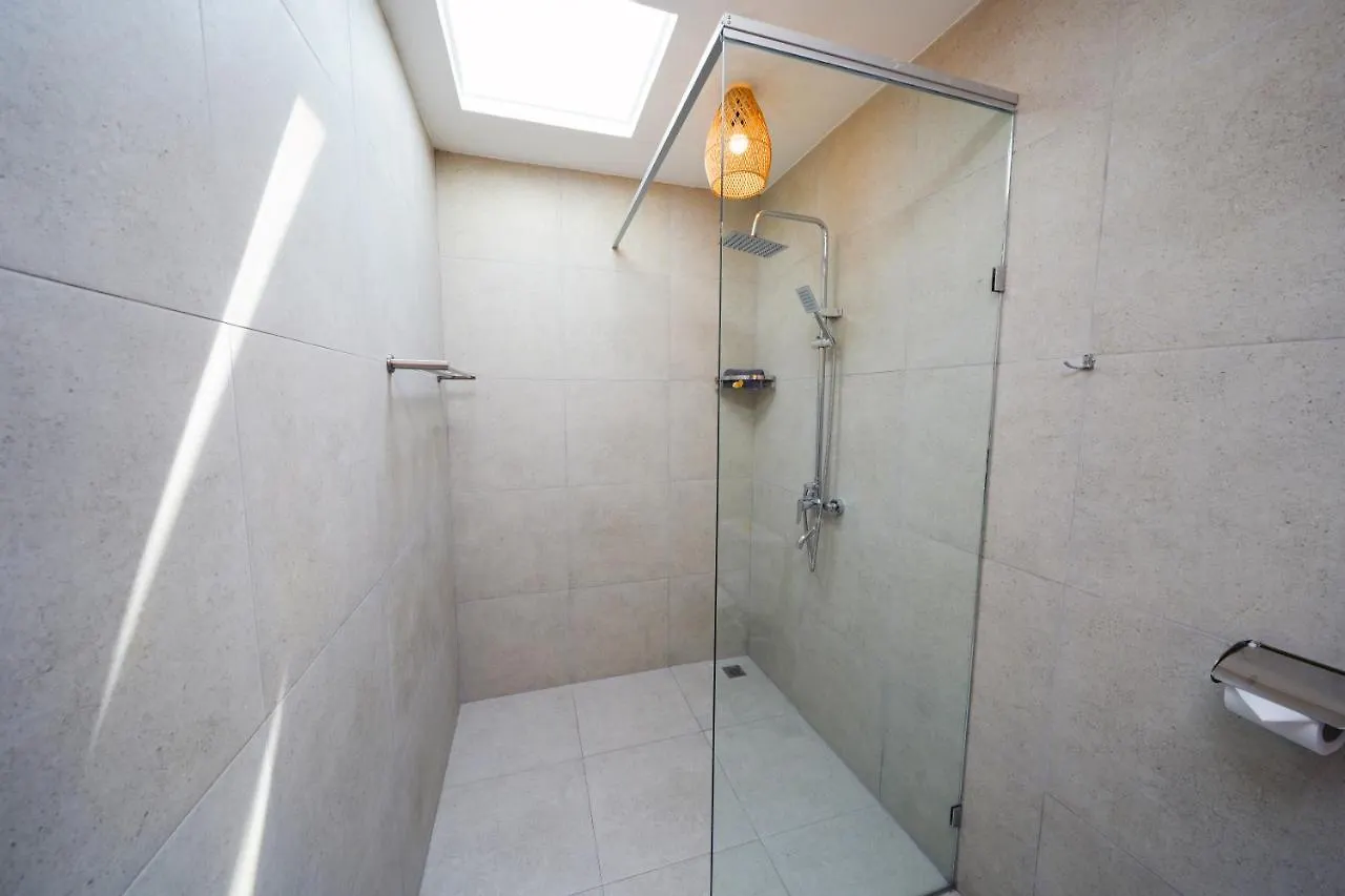 Villa Chandi 2 - Legian - Seminyak - 5 Bedroom 4 Bathroom Villa - Great Location !