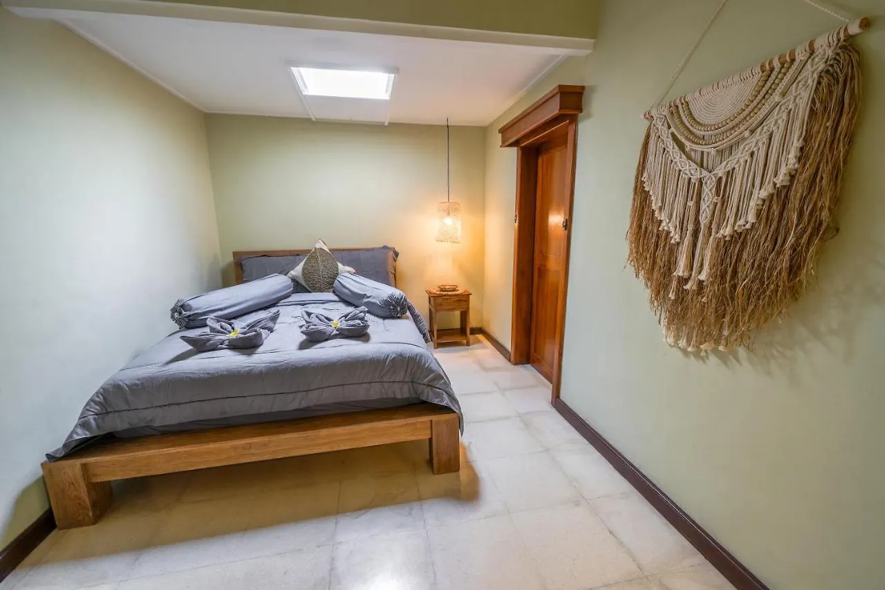 Villa Chandi 2 - Legian - Seminyak - 5 Bedroom 4 Bathroom Villa - Great Location ! Indonesia